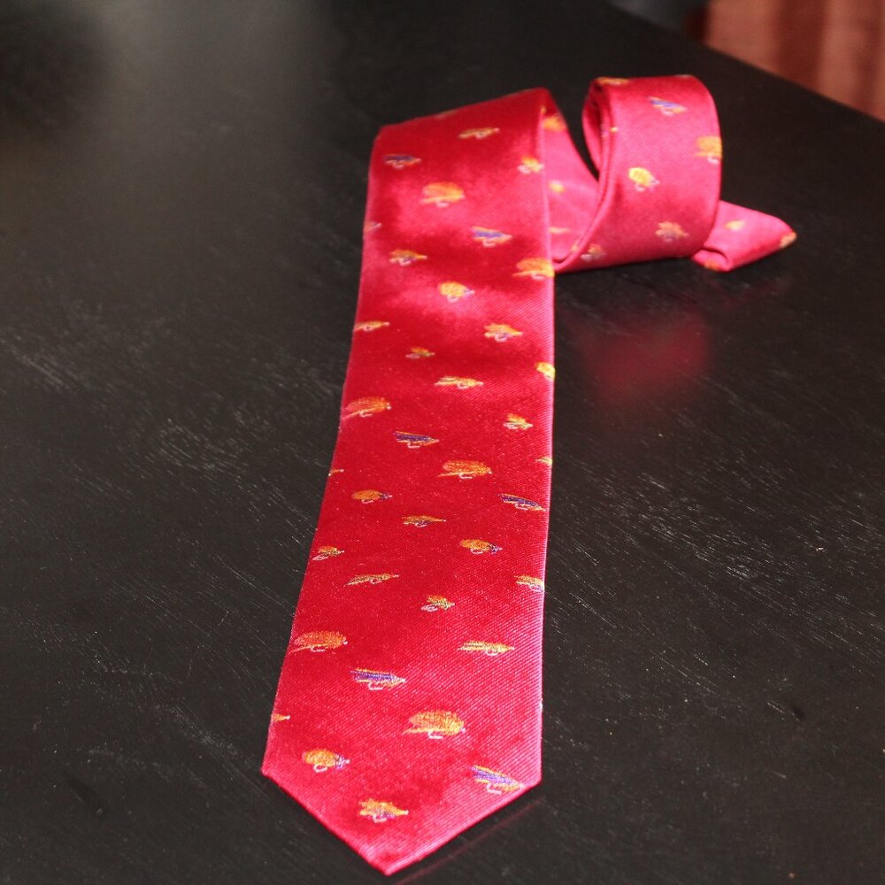 Fly Fishing 100% Silk TIE Neckwear Maroon Red Gold assortment of Fishing Flies